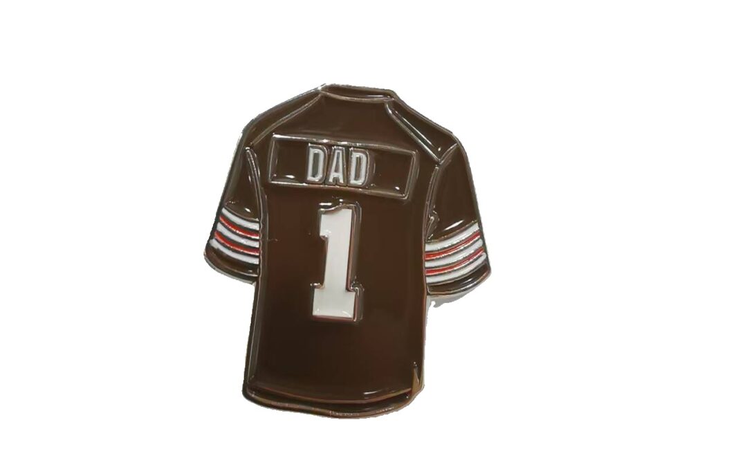 #1 Dad Football Pin
